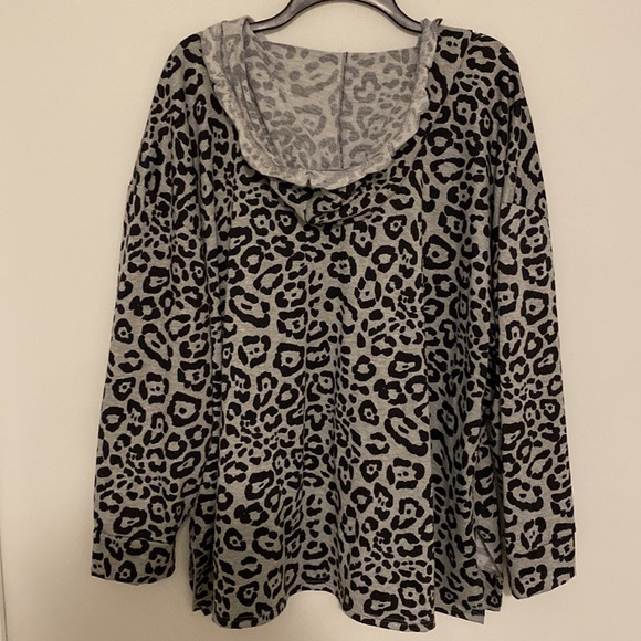 Kim & Cami Plus Size Hooded Sweatshirt - Picture 3 of 6
